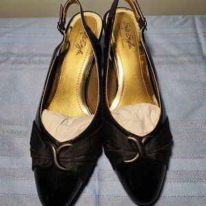 NWOT Soft Styles Women's Patent Leather Black Strappy Heels